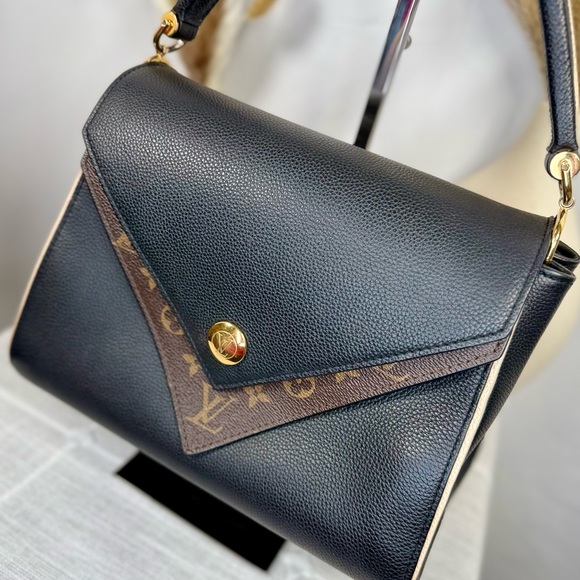 SOLD Louis Vuitton Black Calfskin & Brown Monogram Coated Canvas Double V Bag - Picture 5 of 17